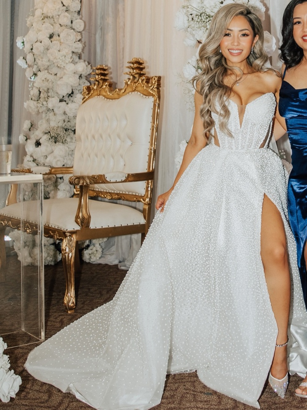 Elizabeth Lee “Haven” Wedding Dress Size 0 Pearl-Embellished White